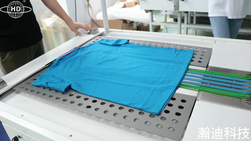 智能服裝折疊機(jī)有效解決服裝打包效率問(wèn)題